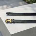 Signature Gold H-Buckle Slim Black Leather Belt for Women - Image 4