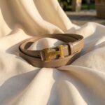 Elegant Slim Leather Belt with Signature Gold H-Buckle – Taupe - Image 5